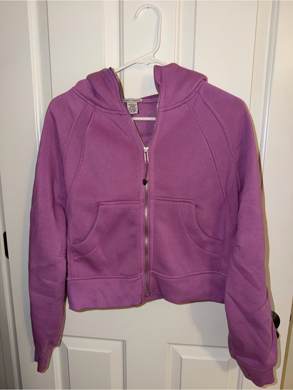 Women’s Full Zip Hoodie Size M